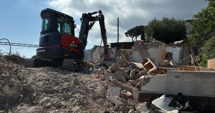 demolizione casa